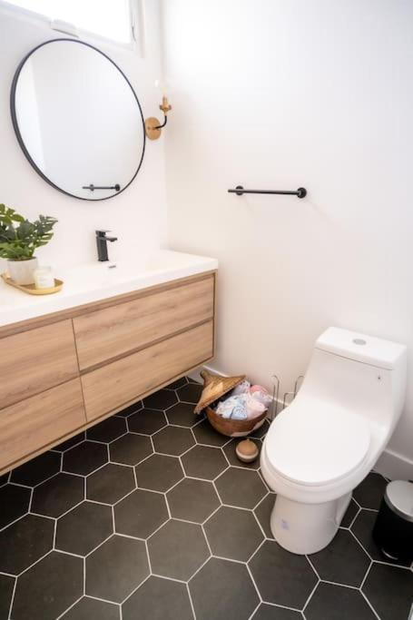 Apartamento Sunny And Stylish 4be 2ba Venice Oasis *